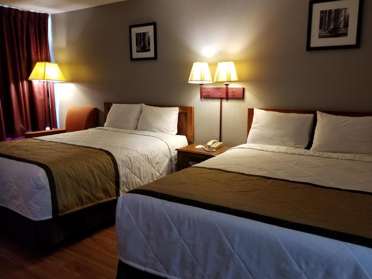 University Inn Сан Маркос Екстериор снимка