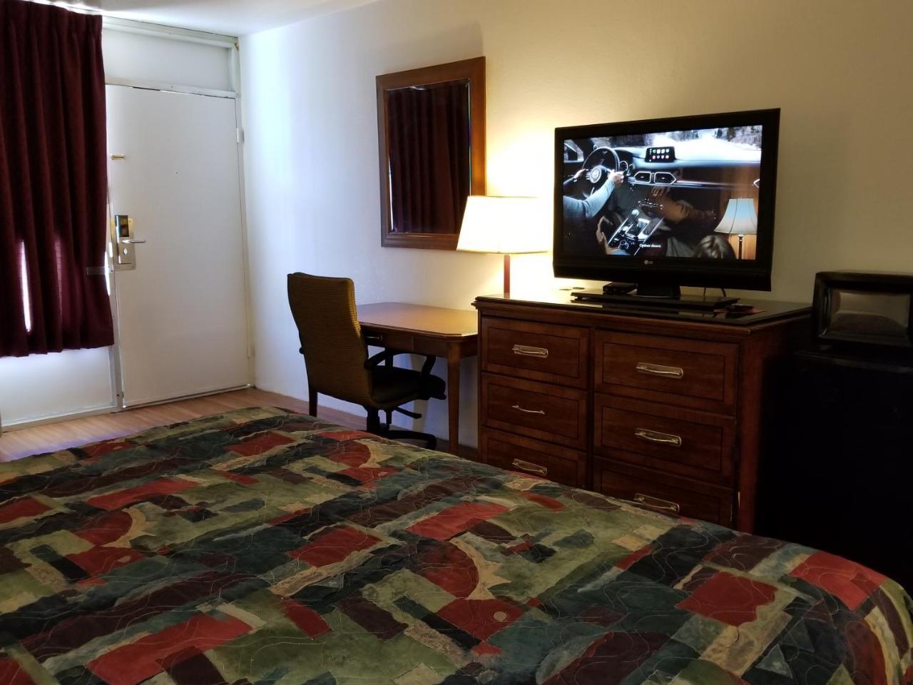 University Inn Сан Маркос Екстериор снимка