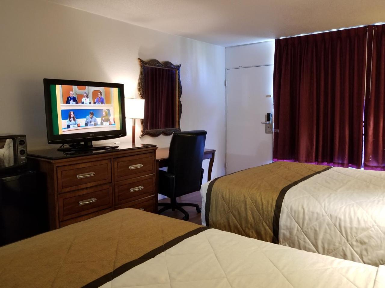 University Inn Сан Маркос Екстериор снимка
