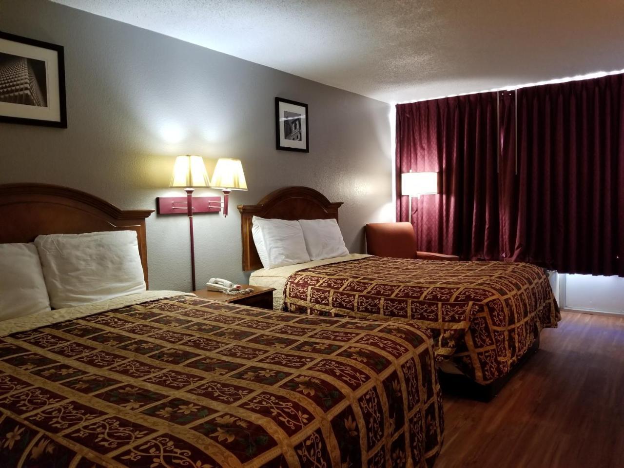 University Inn Сан Маркос Екстериор снимка